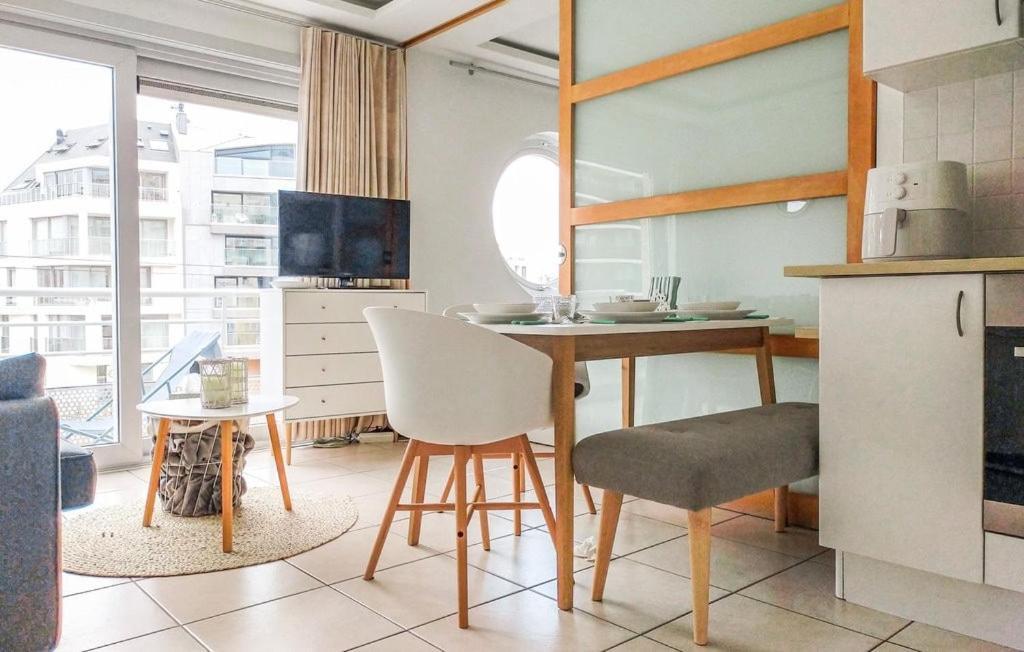 Prachtige In Met Verwarmd Zwembad Appartement Oostende